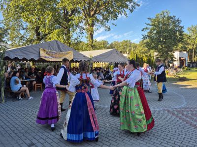 Biesiada dożynkowa w Dylakach